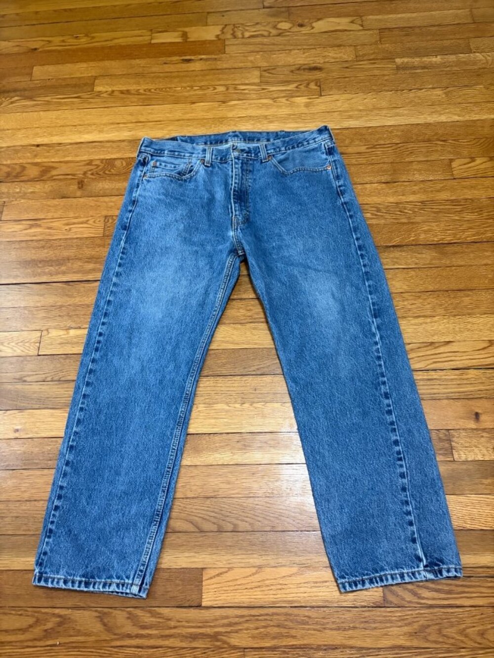 Levi's 505 Jeans Mens Size 38x29 Blue Straight Leg Regular Fit Medium Wash Denim